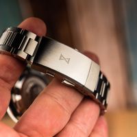 ULA DIVER - Volcanic Obsidian Black
